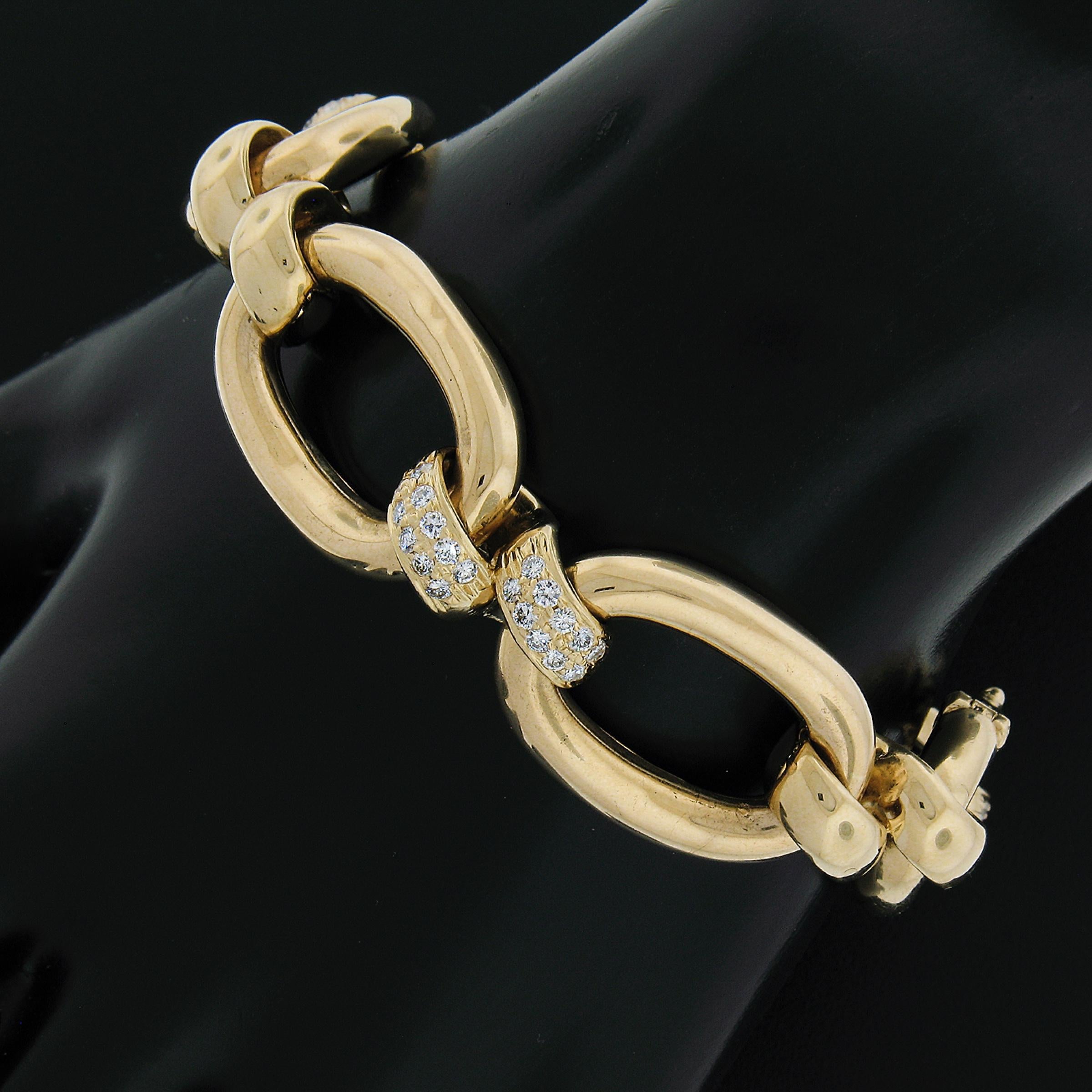 Round Cut 14K Yellow Gold Large Open Oval Link w/ Custom 0.90ctw Diamonds Links Bracelet For Sale
