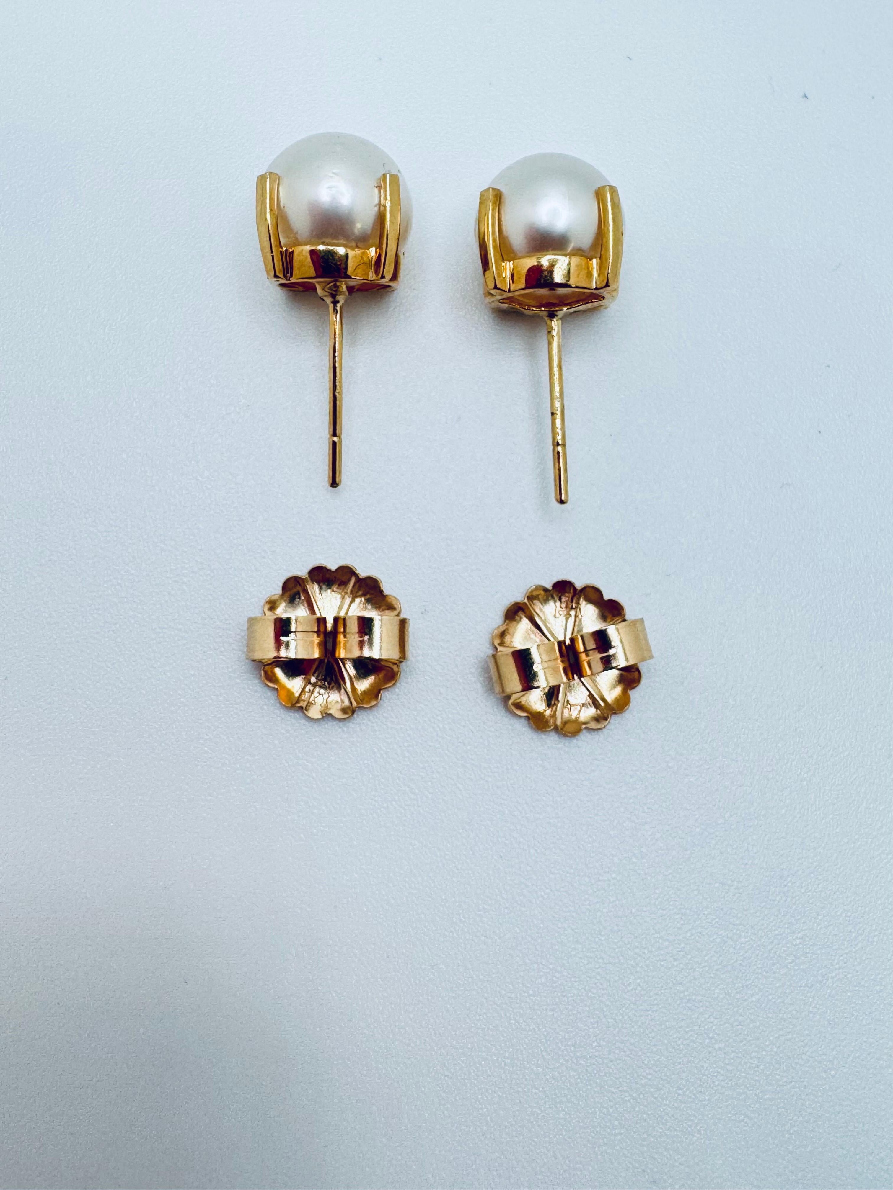 Boucles d'oreilles en or jaune 14K avec grandes perles en vente 2