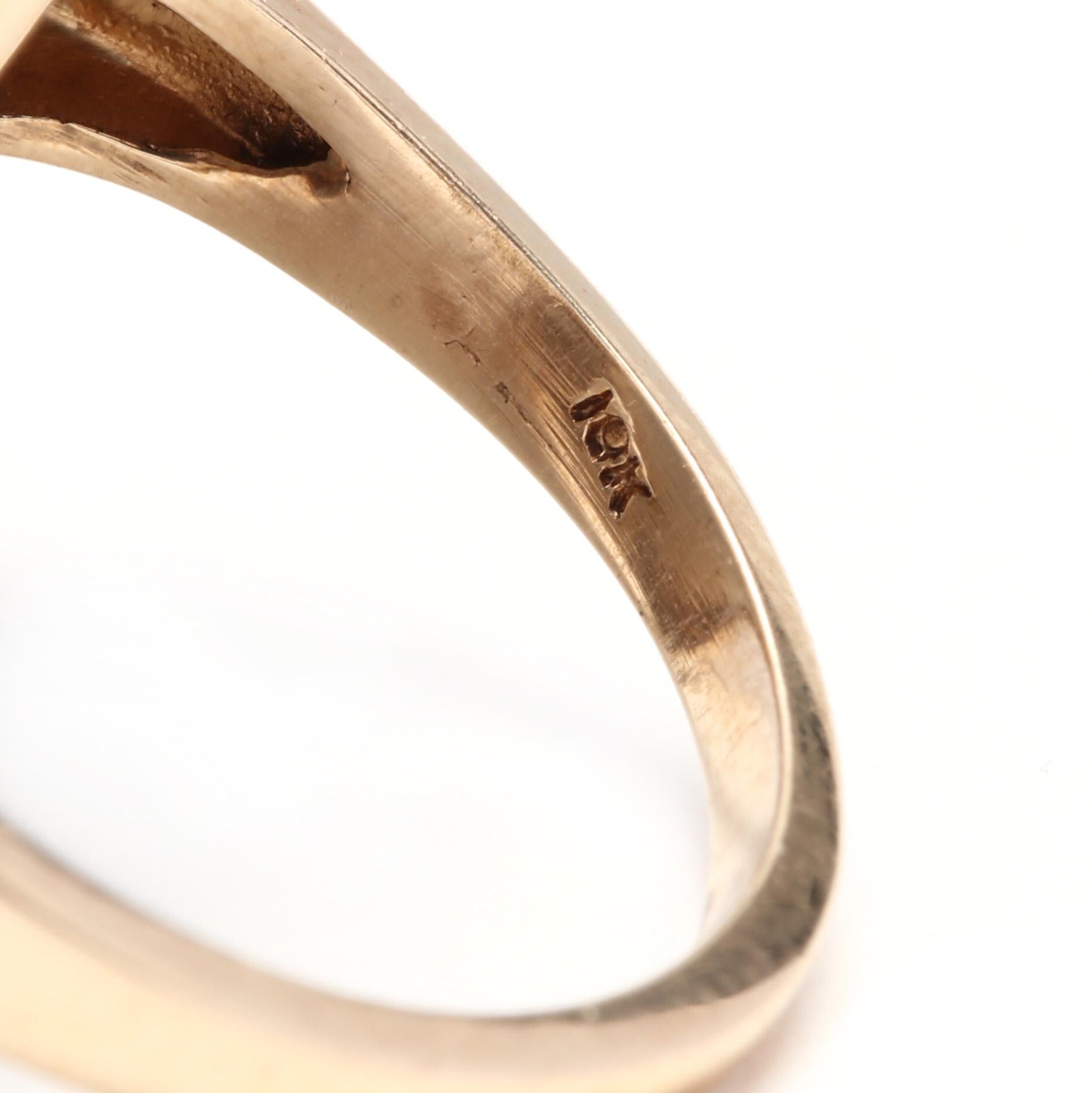Women's or Men's 14 Karat Yellow Gold Large Rectangular Sardonyx Ring