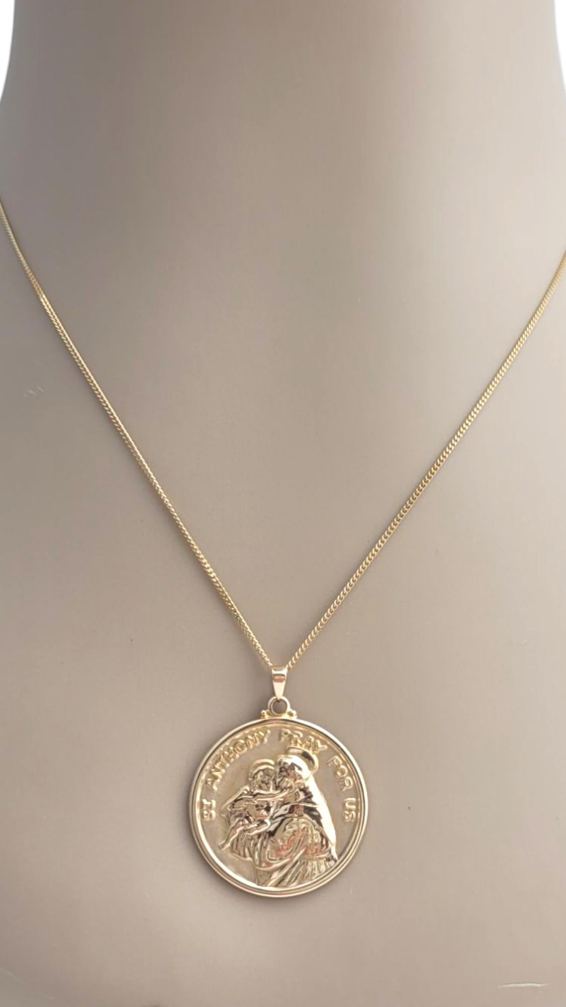 Pendentif grand saint Antoine en or jaune 14K #21071 en vente 1