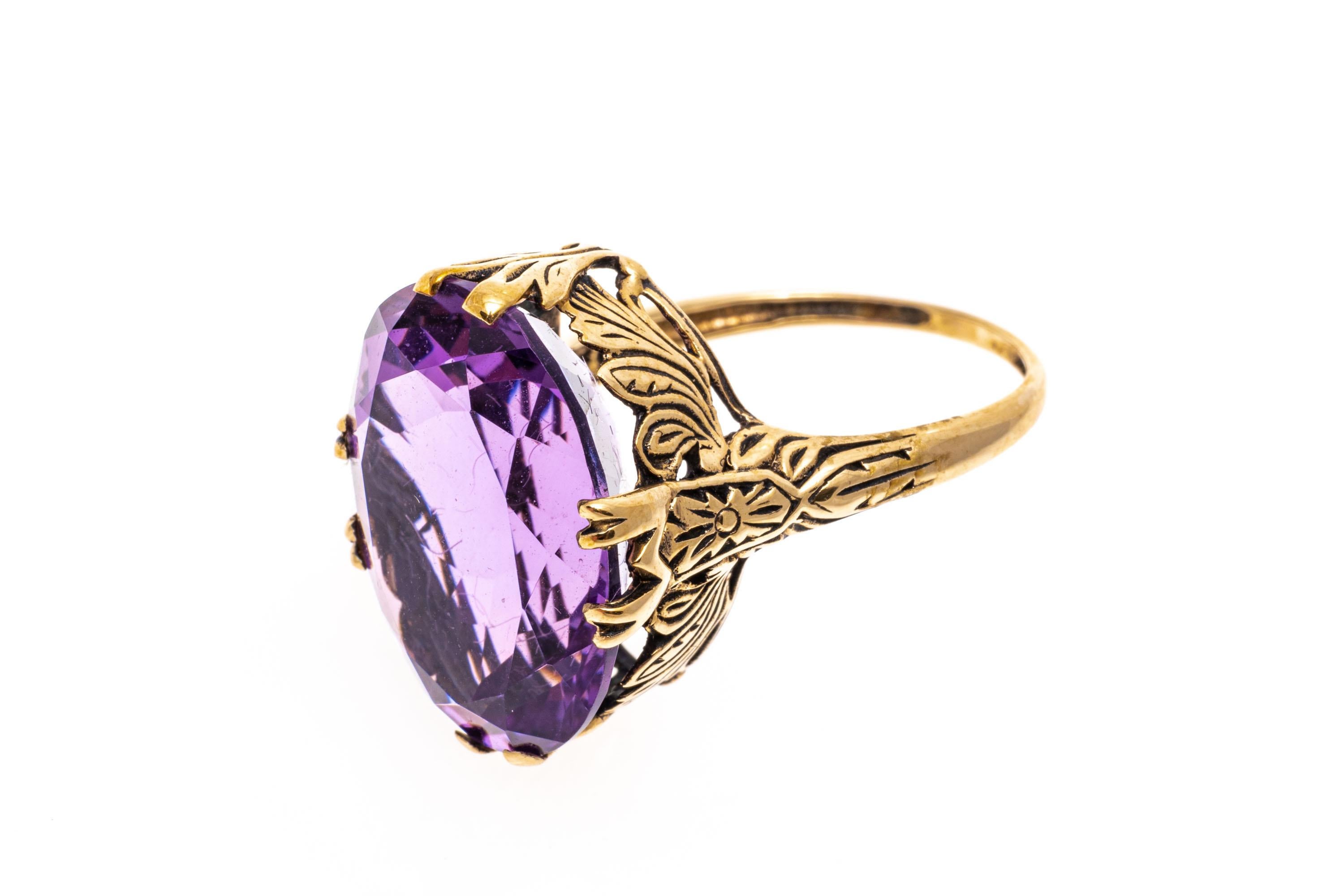 Oval Cut 14k Yellow Gold Large Vintage Amethyst Foliate Patterned Ring For Sale