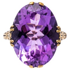 14k Yellow Gold Large Vintage Amethyst Foliate Patterned Ring