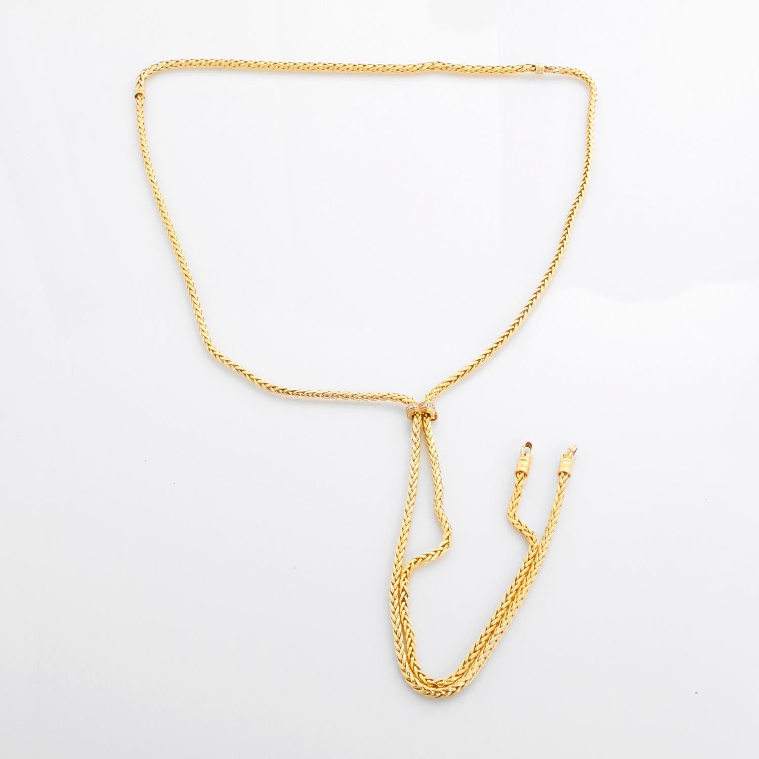 Collar Lariat de Oro Amarillo de 14K con Diamantes - Collar Lariat de Oro Amarillo de 14K ajustable en forma de Y con estilo de cadena de trigo. Cierre bolo deslizante con 7 pequeños diamantes redondos. Un complemento atemporal y versátil para