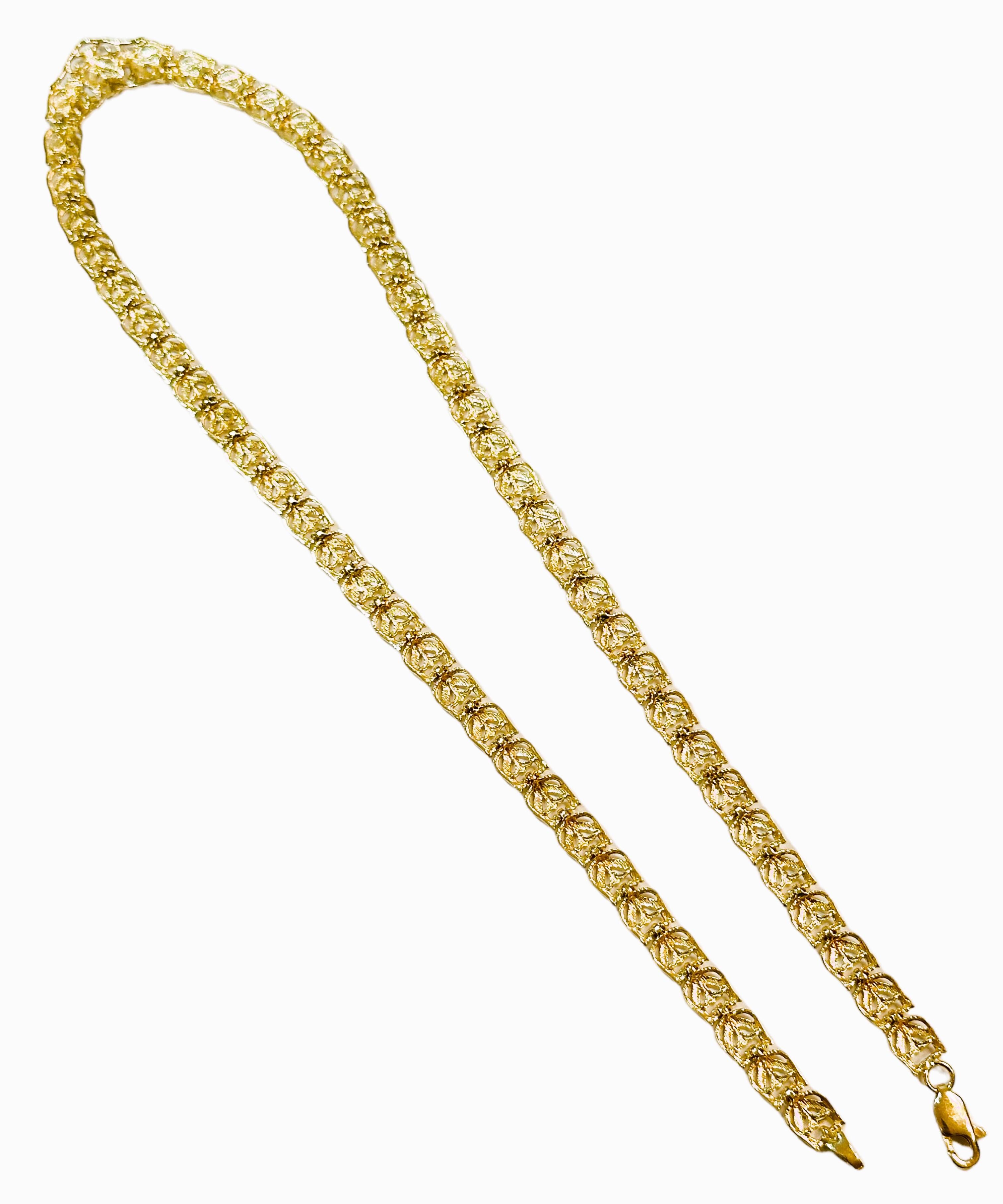14k Yellow Gold Laser Cut Filigree V Necklace 20.69 Grams For Sale 6