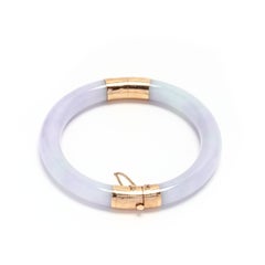 14 Karat Yellow Gold Lavender Jade Hinged Bangle Bracelet