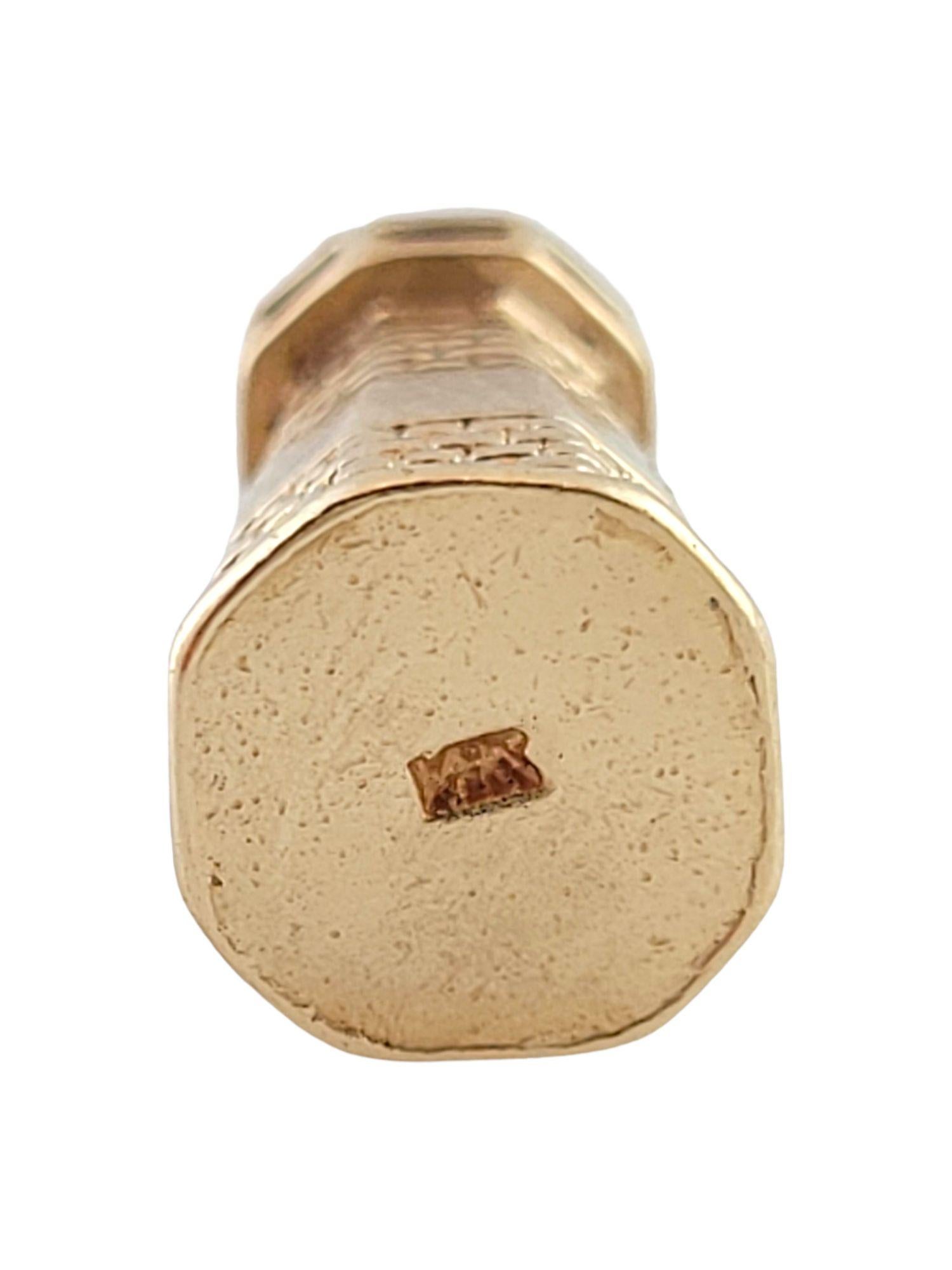 14K Yellow Gold Lighthouse Charm #14861 In Good Condition For Sale In Washington Depot, CT