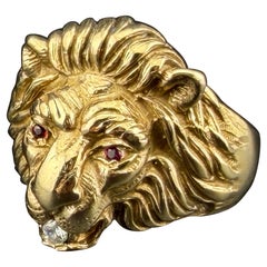 Antique 14k Yellow Gold Lion Ring Adorned With Ruby & Diamond