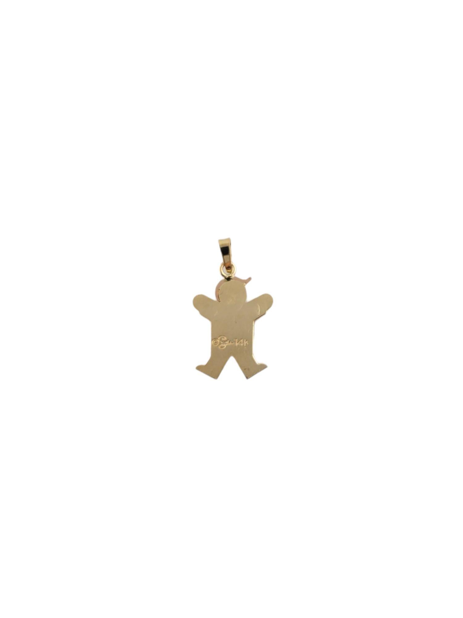 Adorable little boy charm goes from a matt finish to a shiny finish. This charm is made from 14k yellow gold with hints of rose gold in the baseball cap.

Dimensions: 20mm X 14mm

Weight:  1.4gr / 0.9dwt

Hallmark: c 14K

Very good condition,