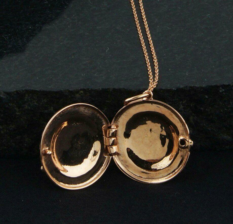 Médaillon en or jaune 14K Médaillon Openablle Keepsake Locket Neuf - En vente à Chicago, IL