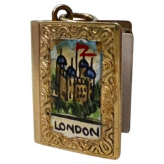 14K Yellow Gold London Pictures Book Pendant Charm