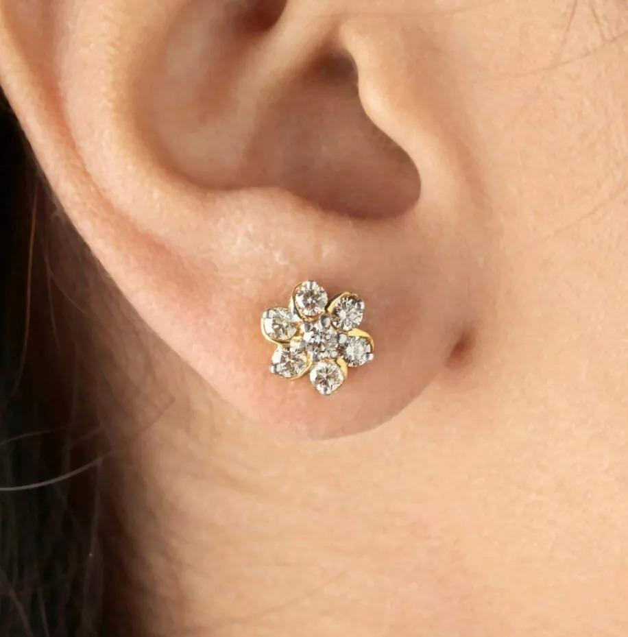 Orecchini di lusso in oro giallo 14K con diamanti In condizioni Nuovo in vendita a Chicago, IL