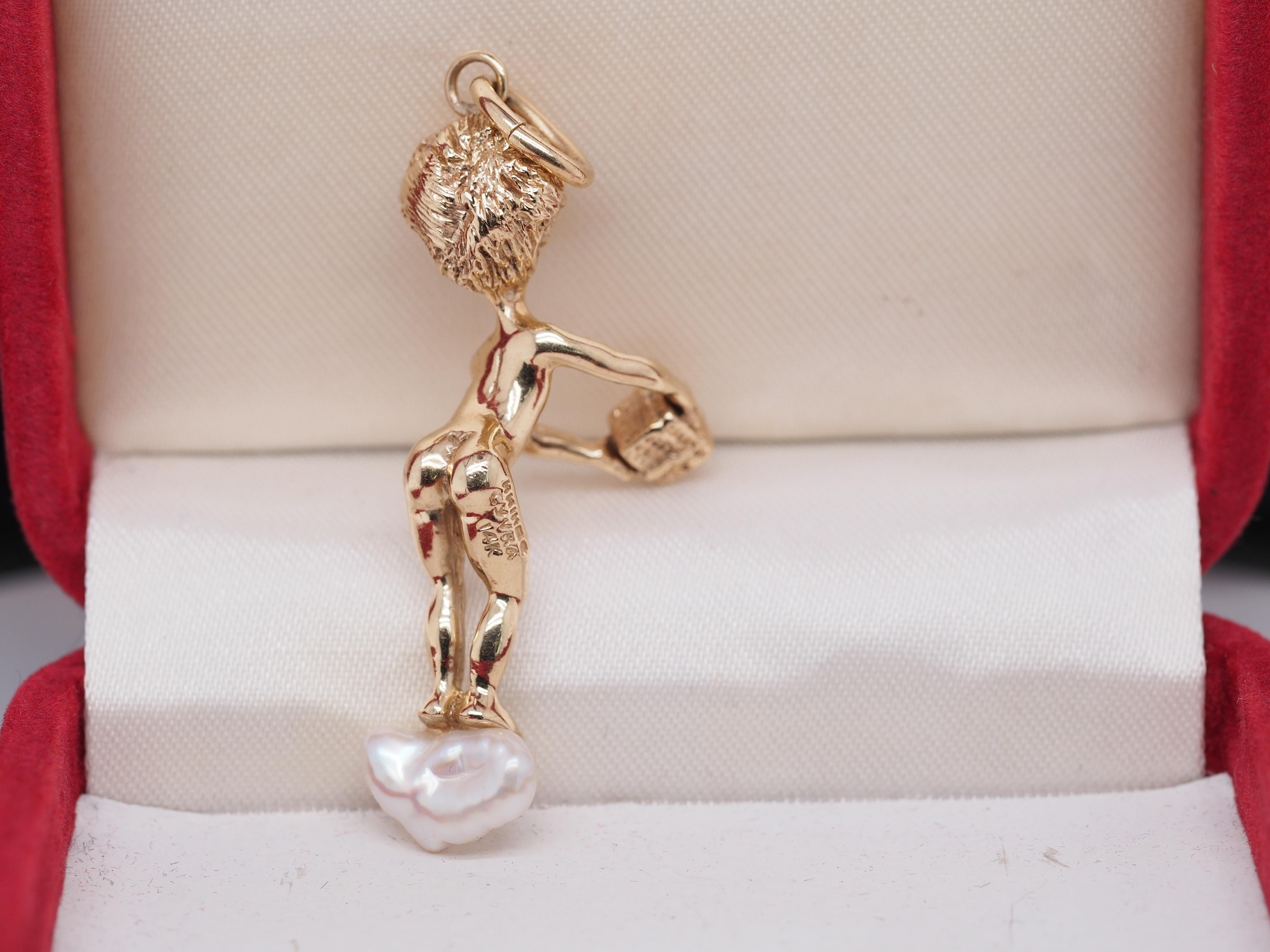14k Yellow Gold M. Hime Cyvra Signed Gift Box Pearl Pendant In Good Condition For Sale In Atlanta, GA