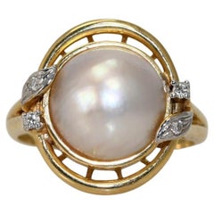 14k Yellow Gold Mabe Pearl & Diamond Ring 4.8gr