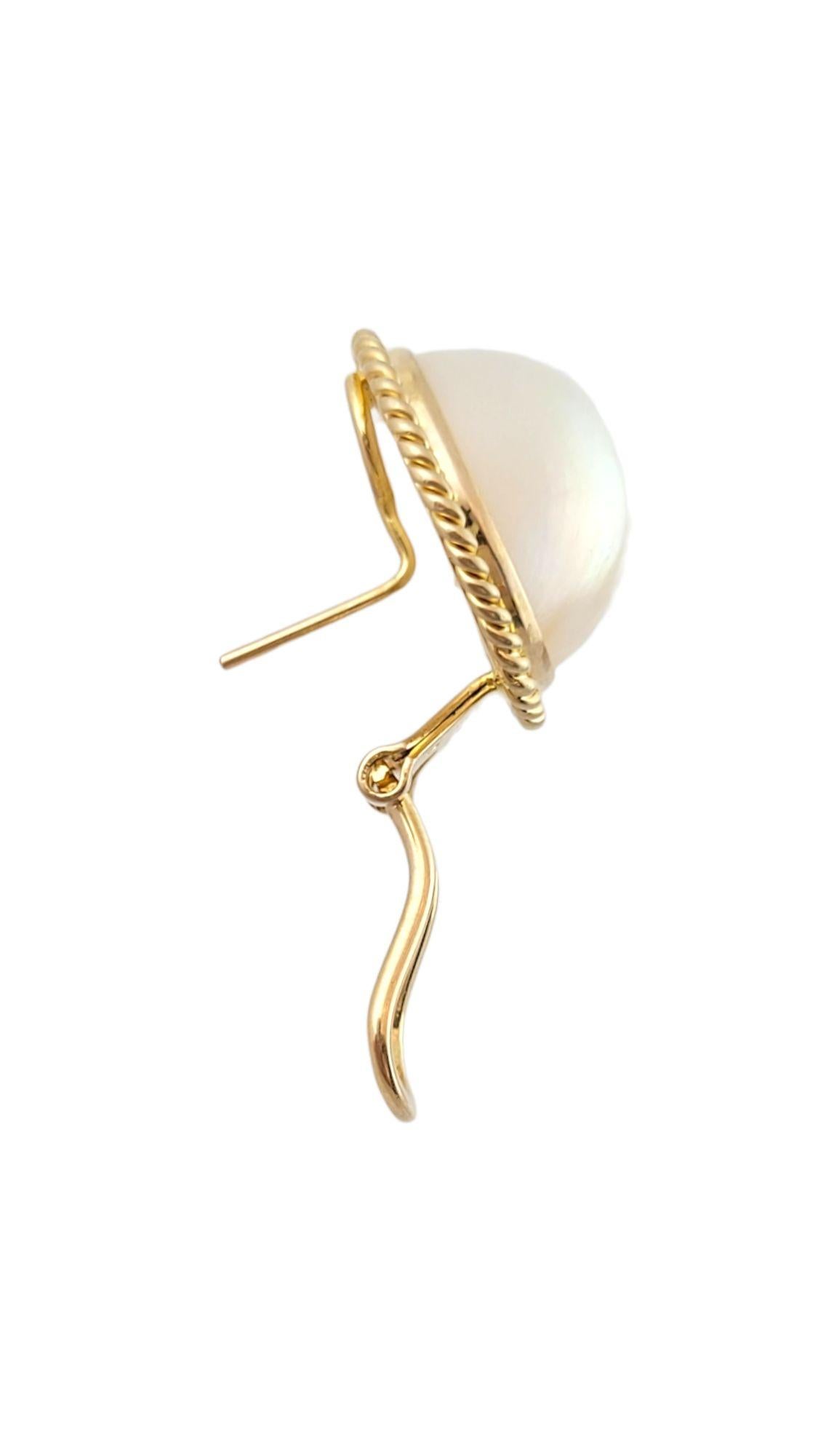 14K Yellow Gold Mabe Pearl Earrings #14612 In Good Condition For Sale In Washington Depot, CT