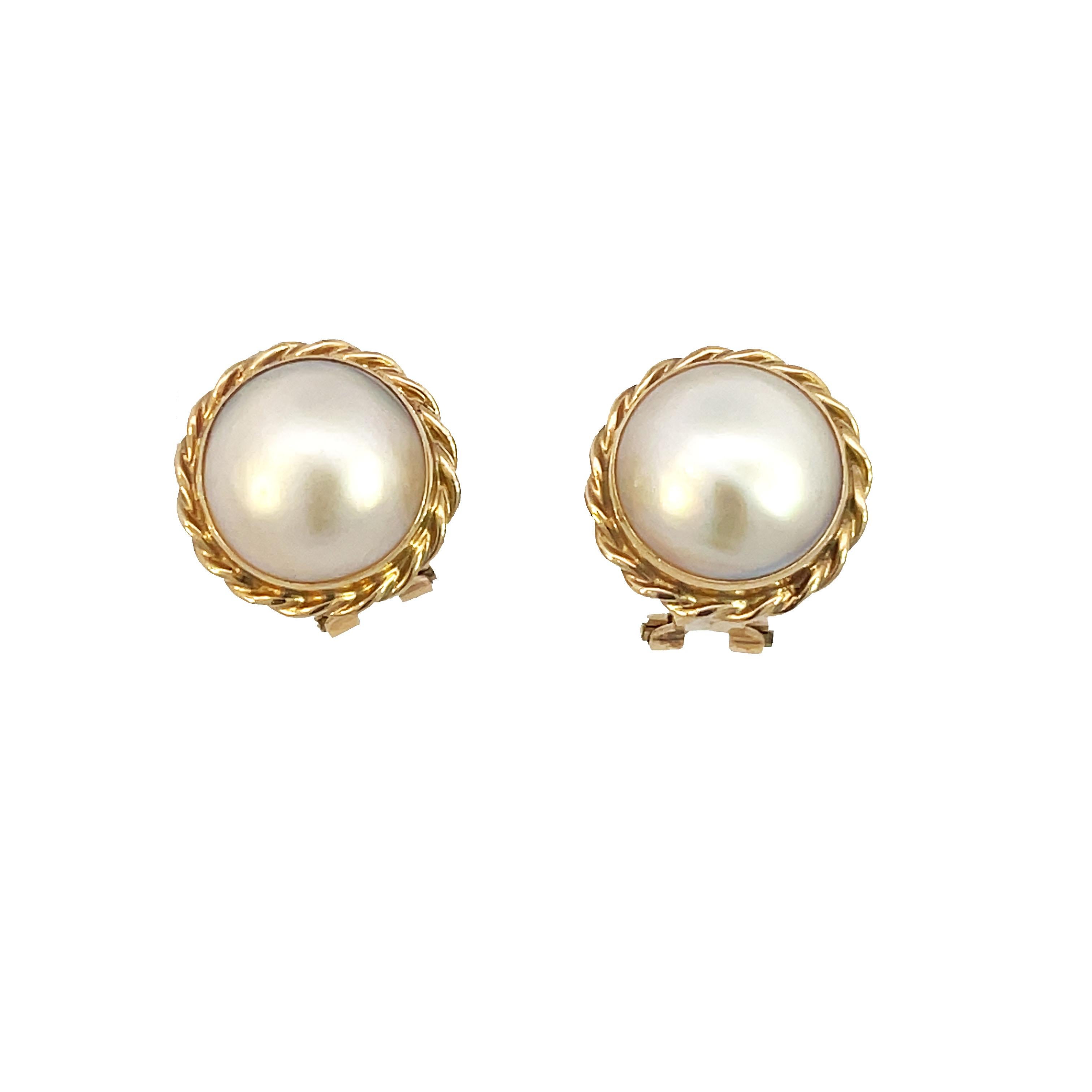 14K Yellow Gold Mabe Pearl Lever-Back Earrings In Good Condition For Sale In Lexington, KY