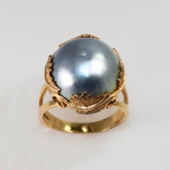 14K Yellow Gold Mabe Pearl Ring 7.6g