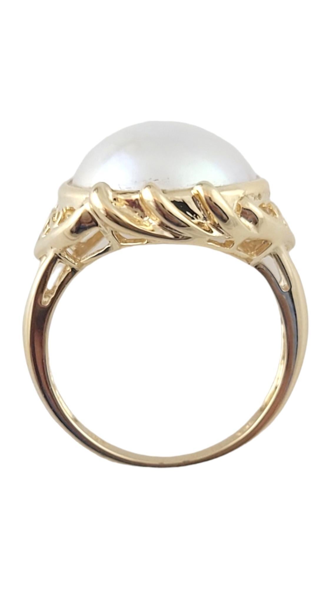 Round Cut 14K Yellow Gold Mabe Pearl Ring Size 6.25 #16366 For Sale