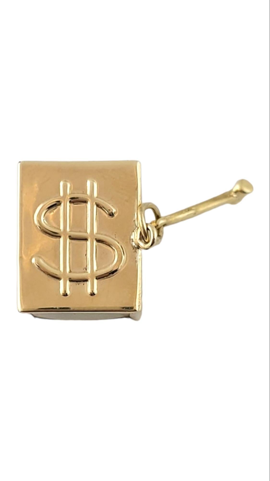  14K Yellow Gold Mad Money Box Charm

This beautiful mad money box charm is crafted from 14K yellow gold!

Size: 16.2mm X 13.2mm X 13.2mm

Weight: 3.64 g/ 2.3 dwt

Hallmark: 14K

Very good condition, professionally polished.

Will come packaged in a