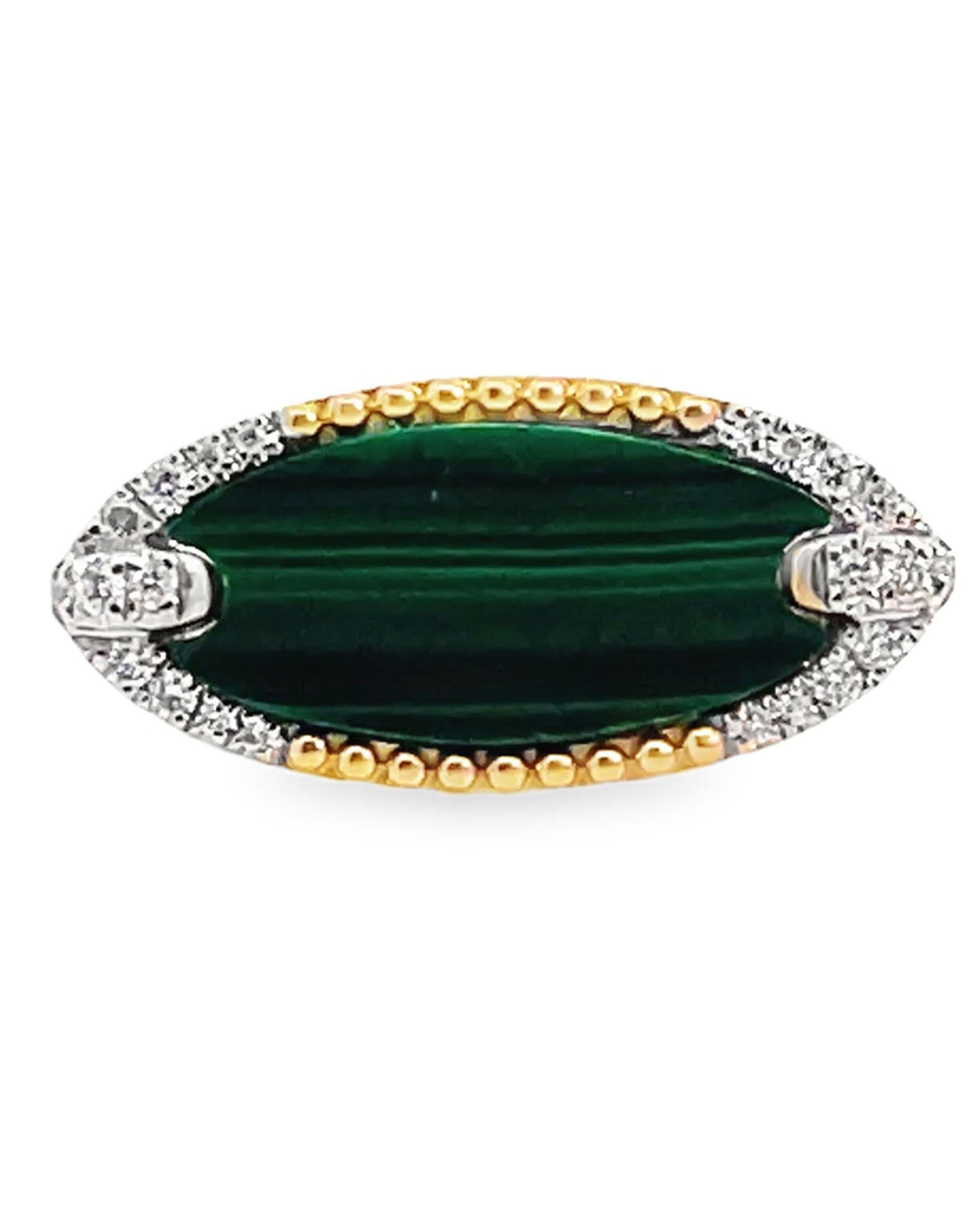 Bague en or jaune 14K avec 24 diamants ronds pesant 0,09 carat au total et une malachite ovale pesant 1,87 carat.

Le tour de doigt est de 6,5, il peut être augmenté ou diminué de 2 tailles.