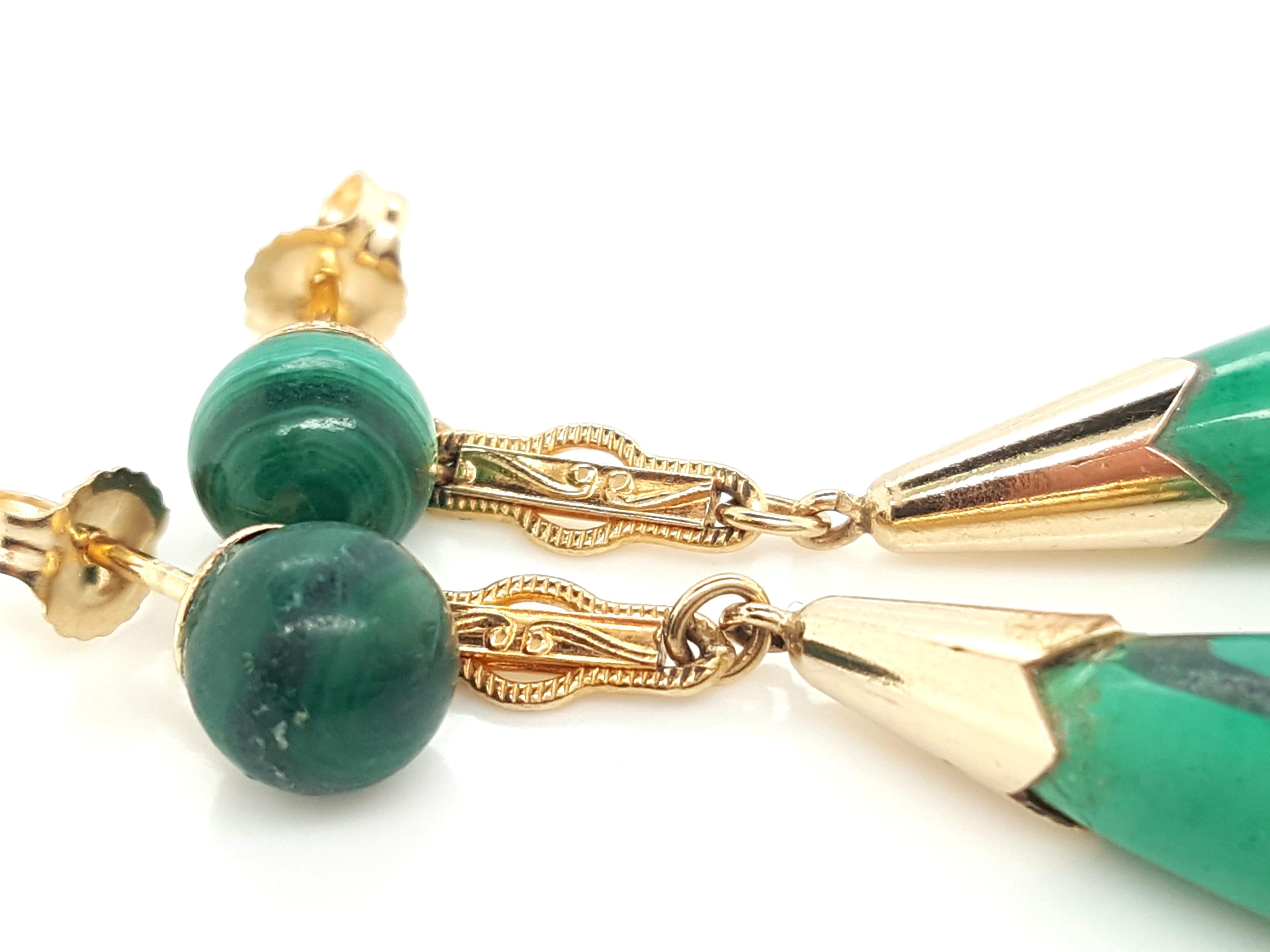 Contemporary 14 Karat Yellow Gold Malachite Drop Earrings, circa 1980s