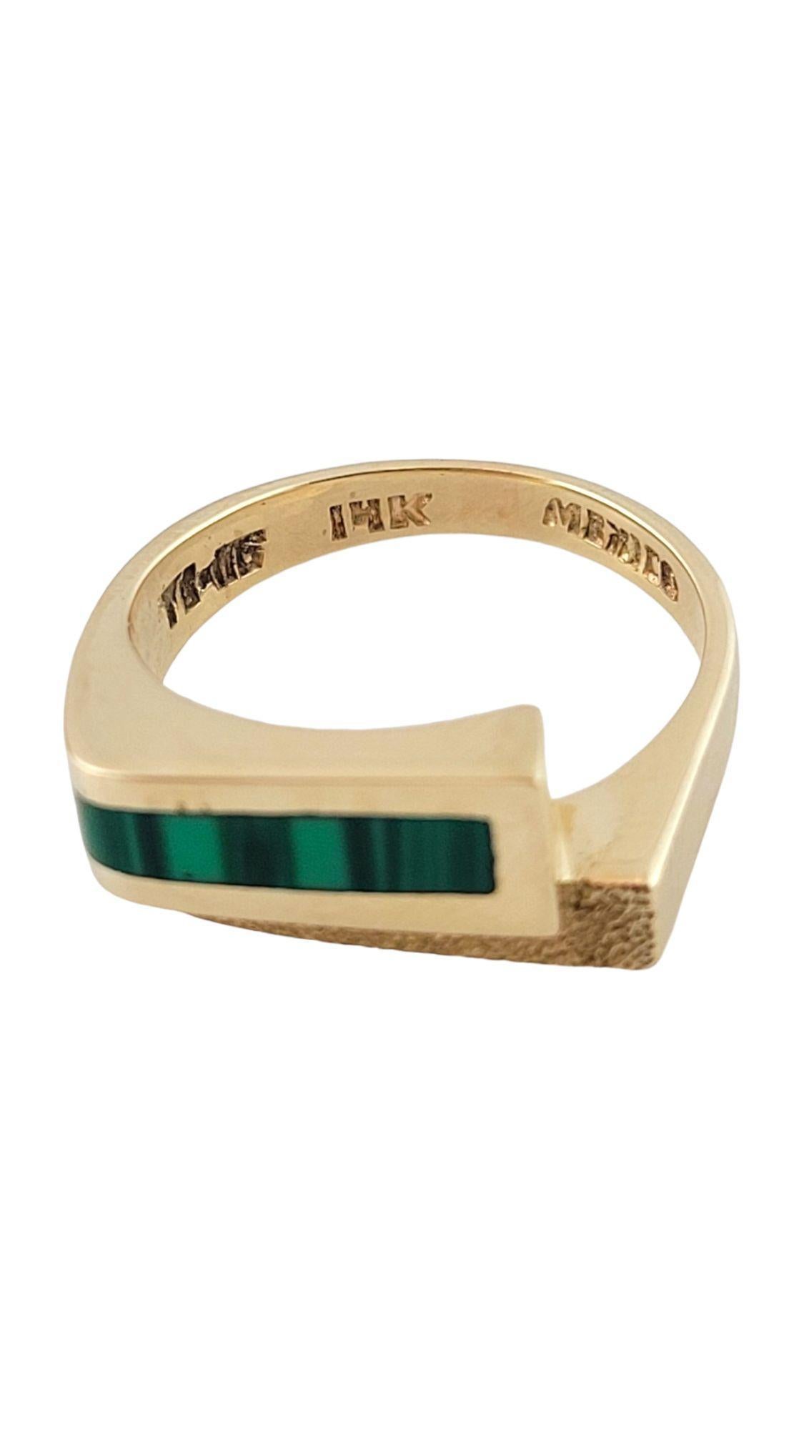 Vintage 14K Yellow Gold Malachite Taxco Ring Size 6.75

This gorgeous inlaid malachite Taxco ring is crafted from 14K yellow gold!

Ring size: 6.75
Shank: 2.8mm
Front: 8.0mm X 17.1mm X 3.5mm

Weight: 6.31 g/ 4.1 dwt

Hallmark: T8-116 14K