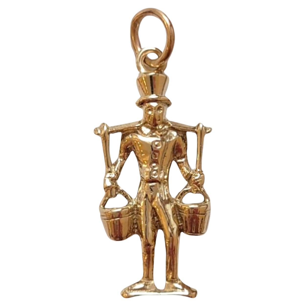 Charm in oro giallo 14K Uomo che trasporta due secchi #18387