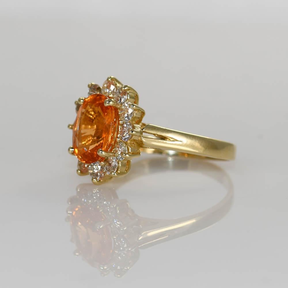 Oval Cut 14K Yellow Gold Mandarin Garnet & Diamond Ring, 6gr For Sale