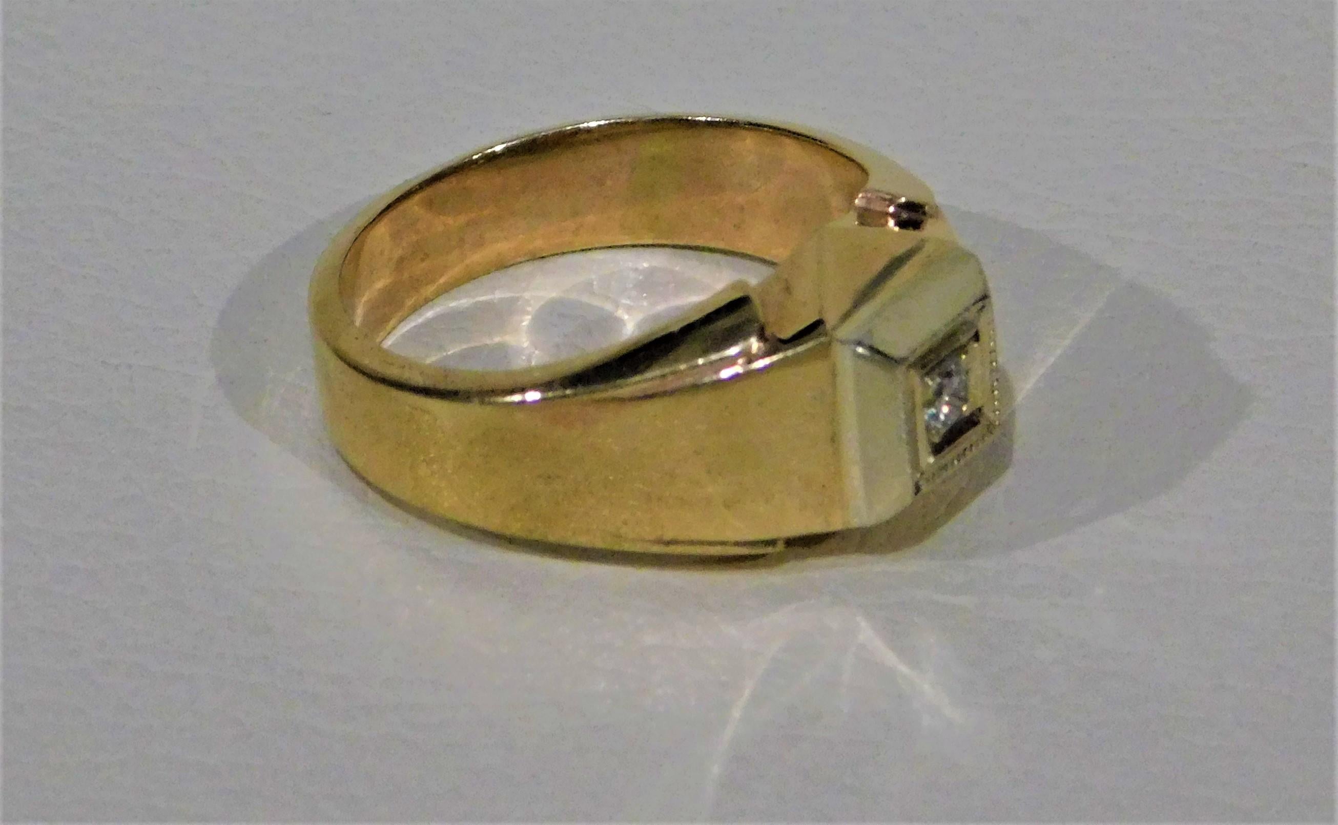14-Karat Yellow Gold Man's Cut Diamond Square Top Ring For Sale 2