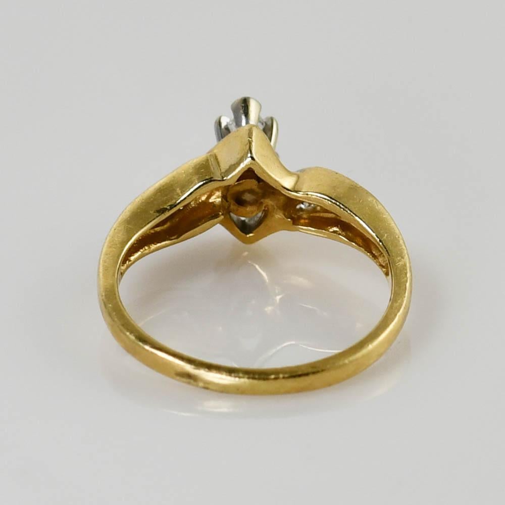 Taille Marquise Bague de fiançailles en or jaune 14K avec diamant marquise 0.25ct en vente
