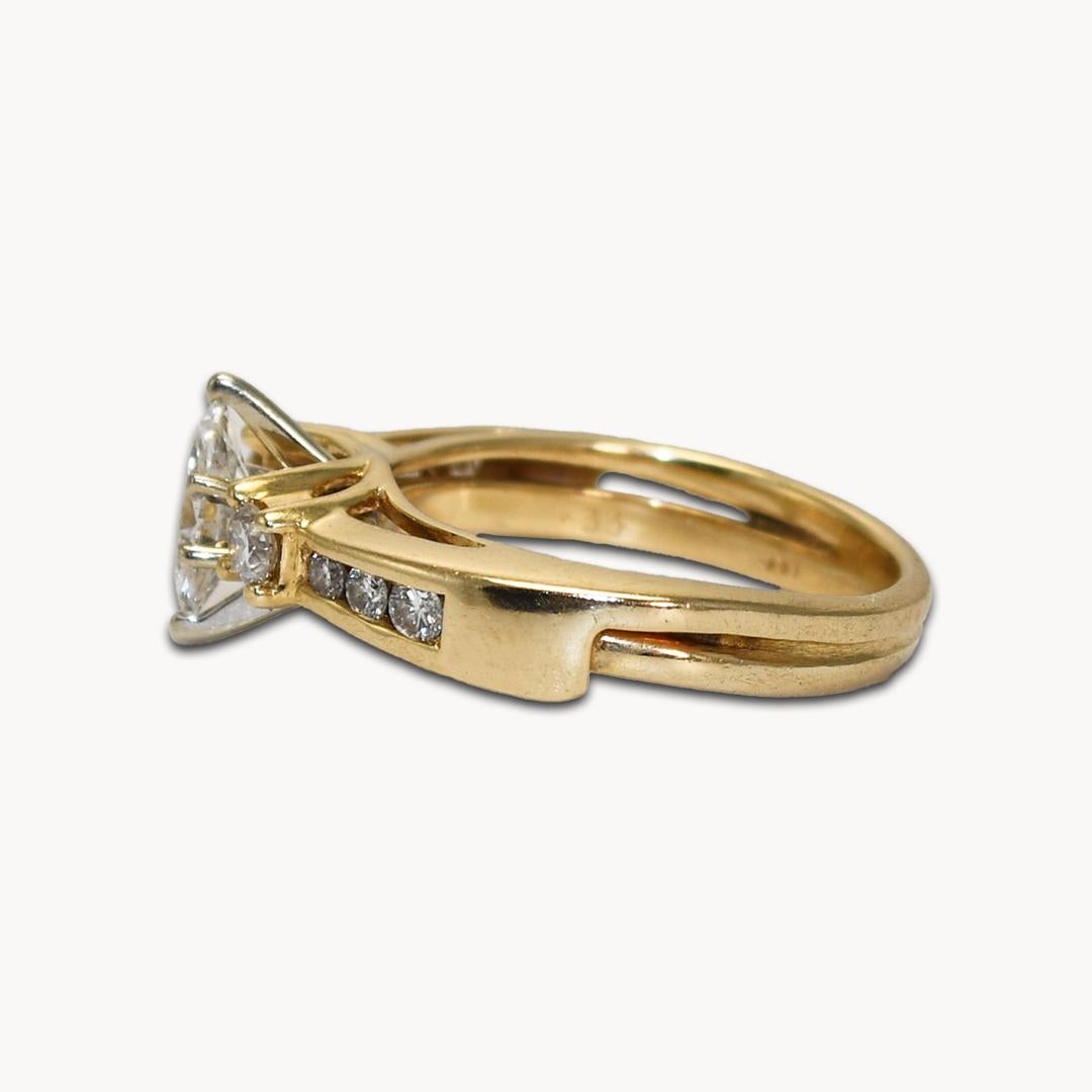 Women's or Men's 14K Yellow Gold Marquise Diamond Ring 0.33ct For Sale