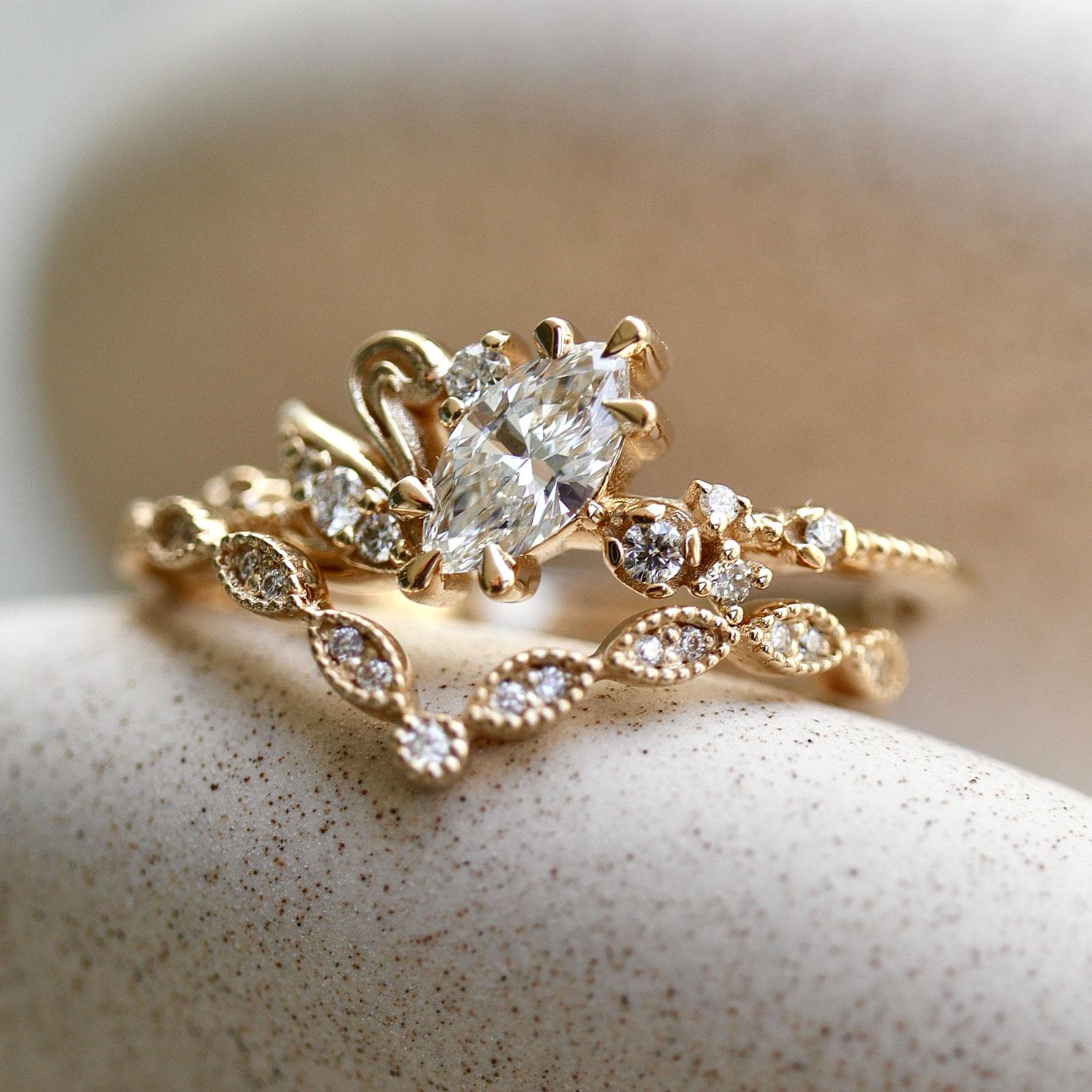 For Sale:  14k Yellow Gold Marquise Natural Diamond Love Swan Engagement Ring 3