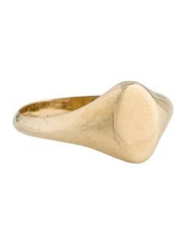 Contemporain Bague sigillaire en or jaune 14 carats et marquoise en vente