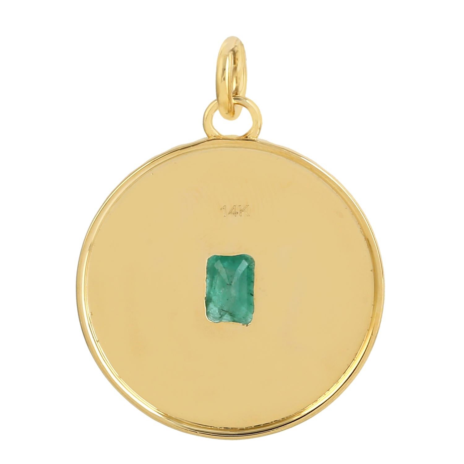 Smaragd-Medaillon-Anhänger aus 14k Gelbgold (Gemischter Schliff)