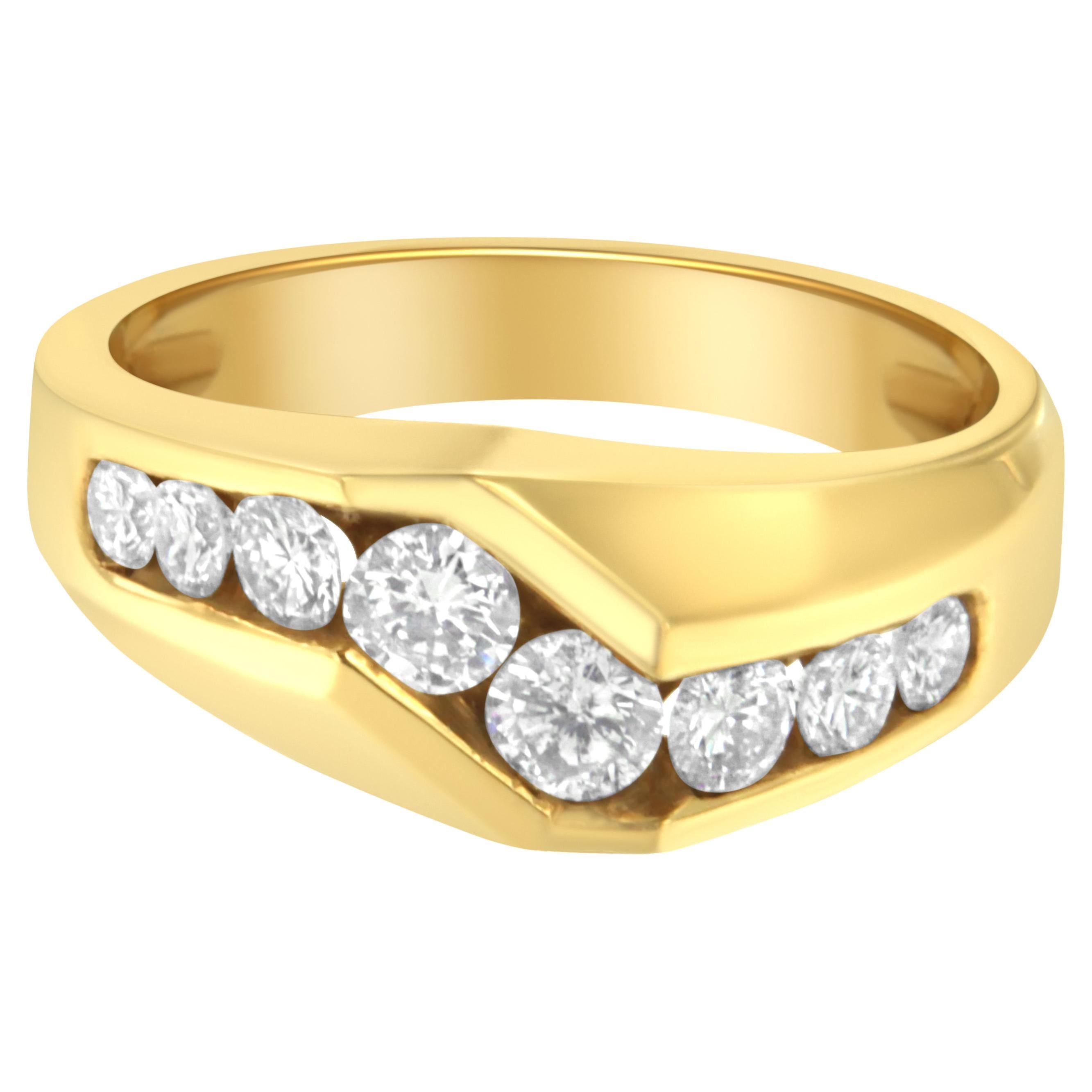 14K Yellow Gold Men's 1.00 Carat Round Cut Diamond Ring For Sale