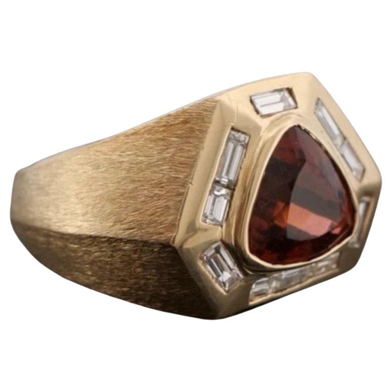 Bague homme en or jaune 14K personnalisée 23,39 grammes Topaze Whiskey et diamant Taille 12,5 en vente