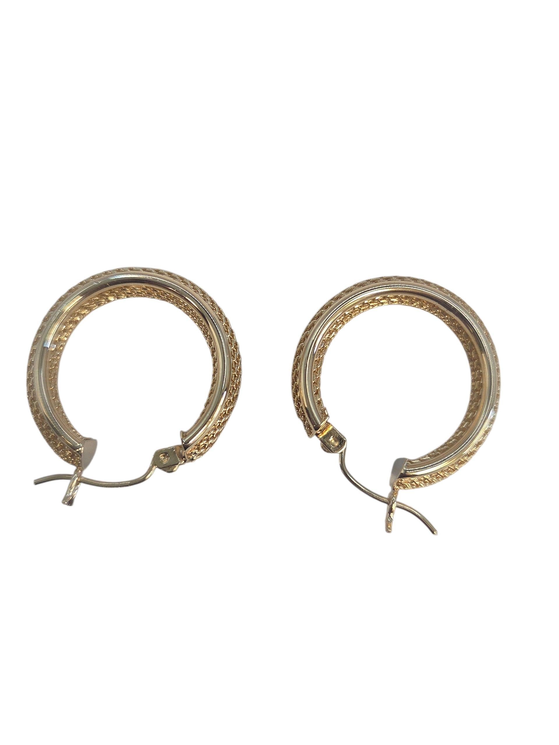 Contemporain Boucles d'oreilles en or jaune 14K avec design en maille #23547 en vente