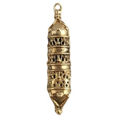 Vintage 14K Yellow Gold Mezuzah Pendant