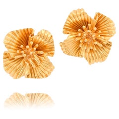 14k Yellow Gold Mid-Century Flower Clip Earrings 