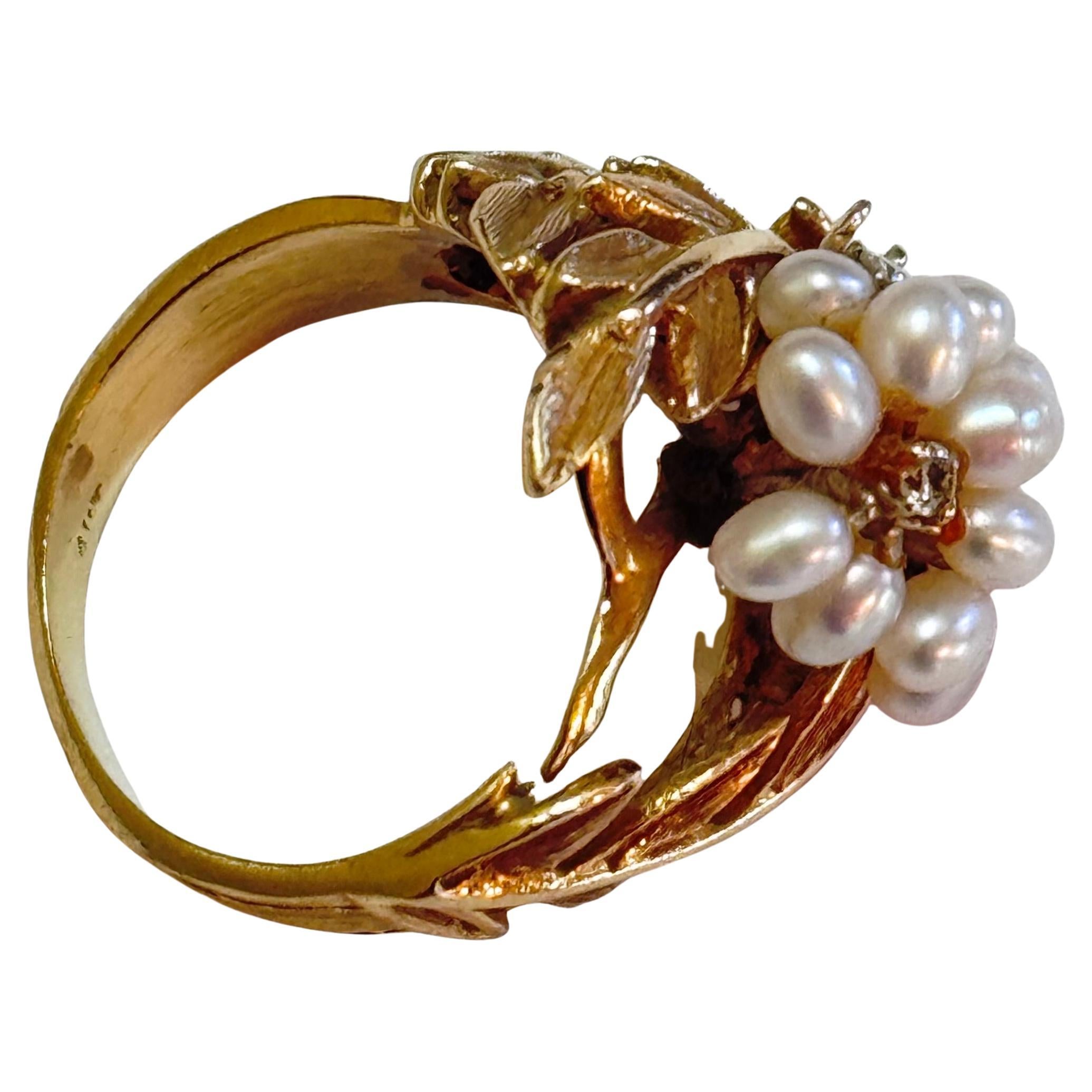 14K Yellow Gold Mid-Century Seed Pearl Cocktail Ring In Good Condition For Sale In Bradenton, FL