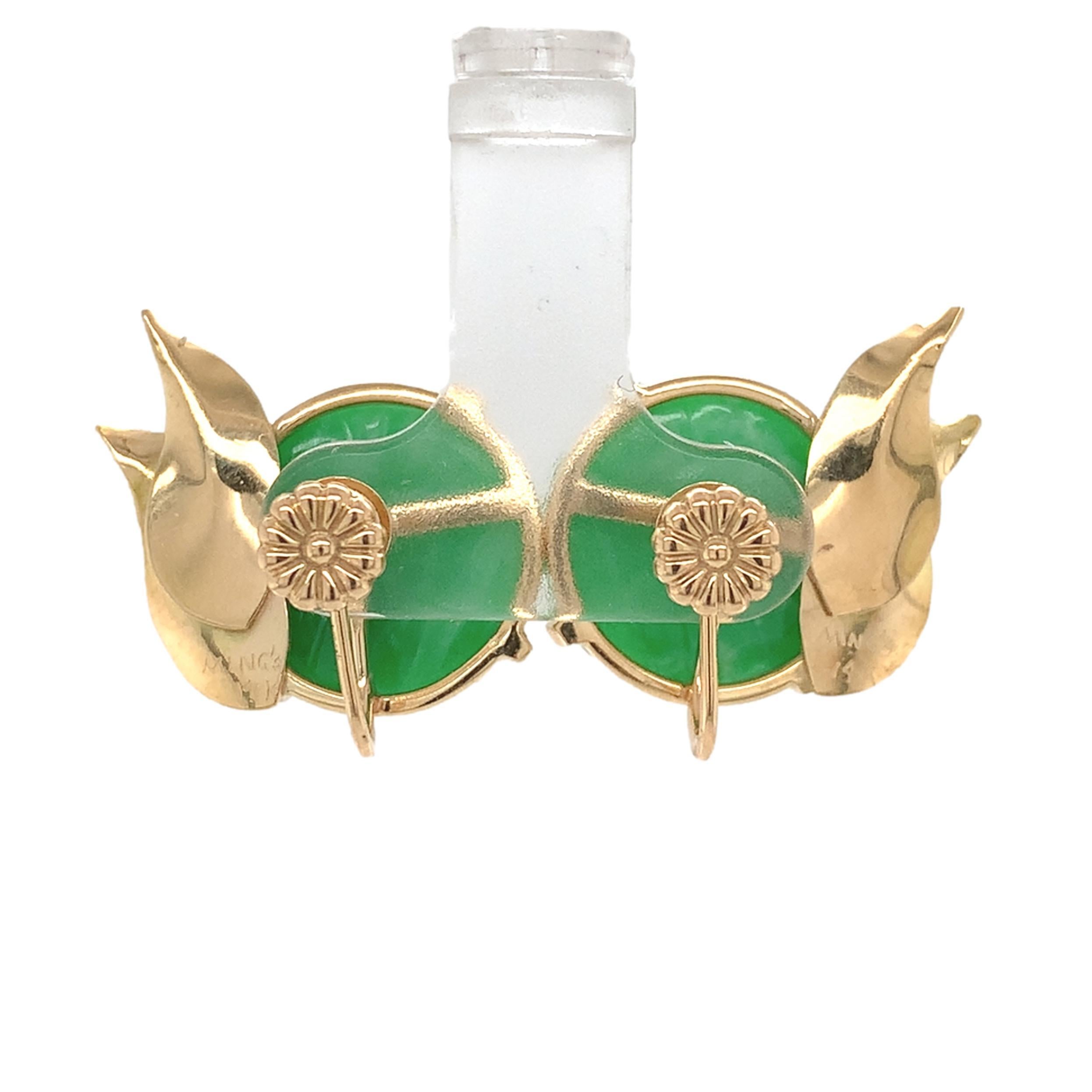 14K Yellow Gold Ming's Carved A Jadeite Jade Earrings with GIA report In Excellent Condition For Sale In Big Bend, WI