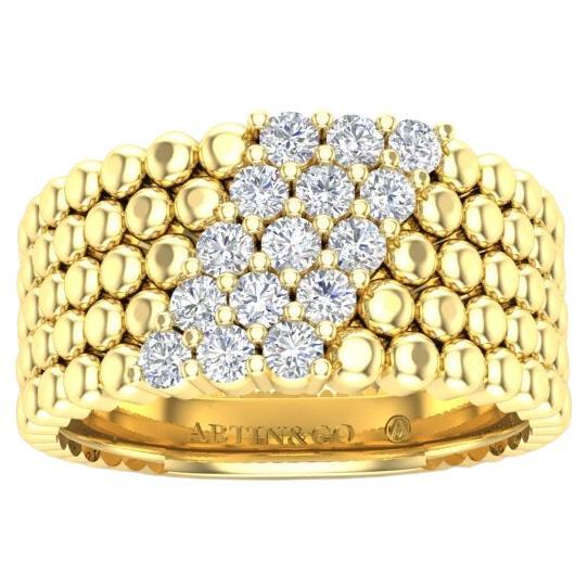 Bague moderne en or jaune 14 carats à trois rangées de perles et diamants sertis à la griffe en vente