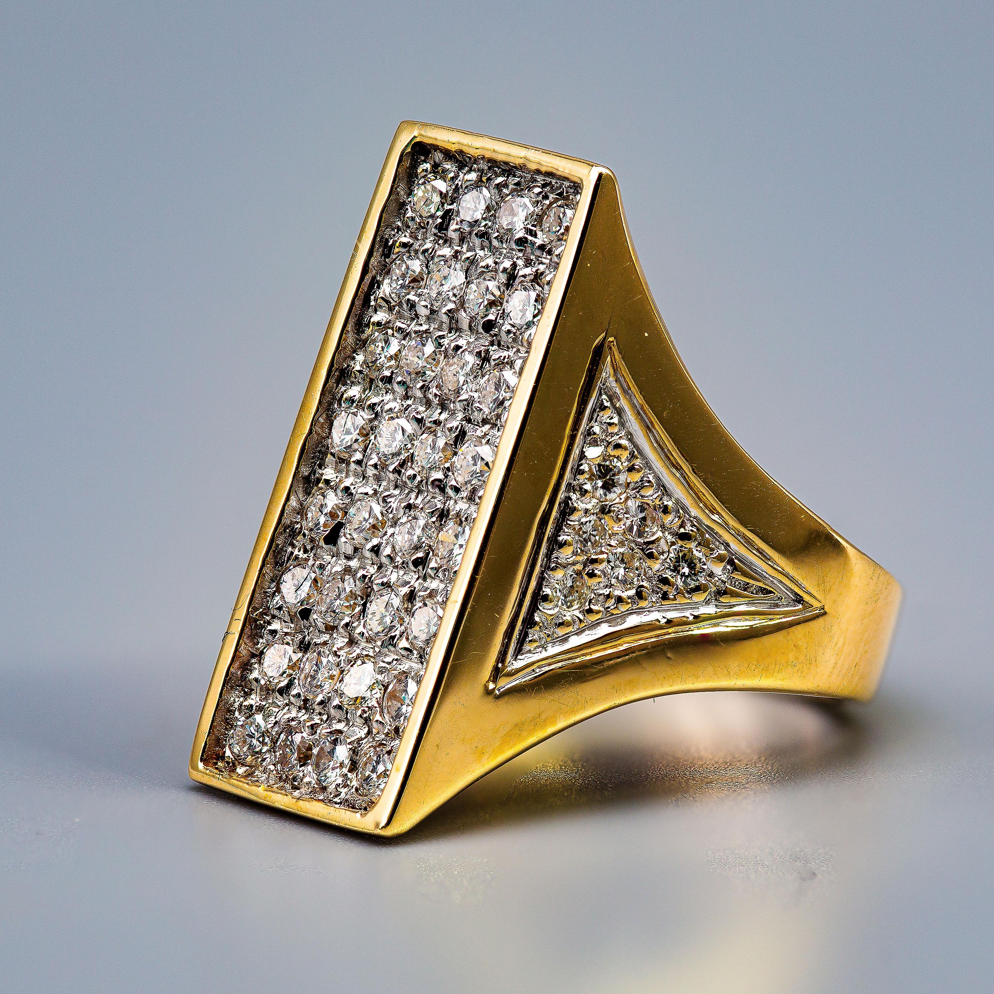 Brilliant Cut 14k Yellow Gold Modernist Diamond Ring For Sale