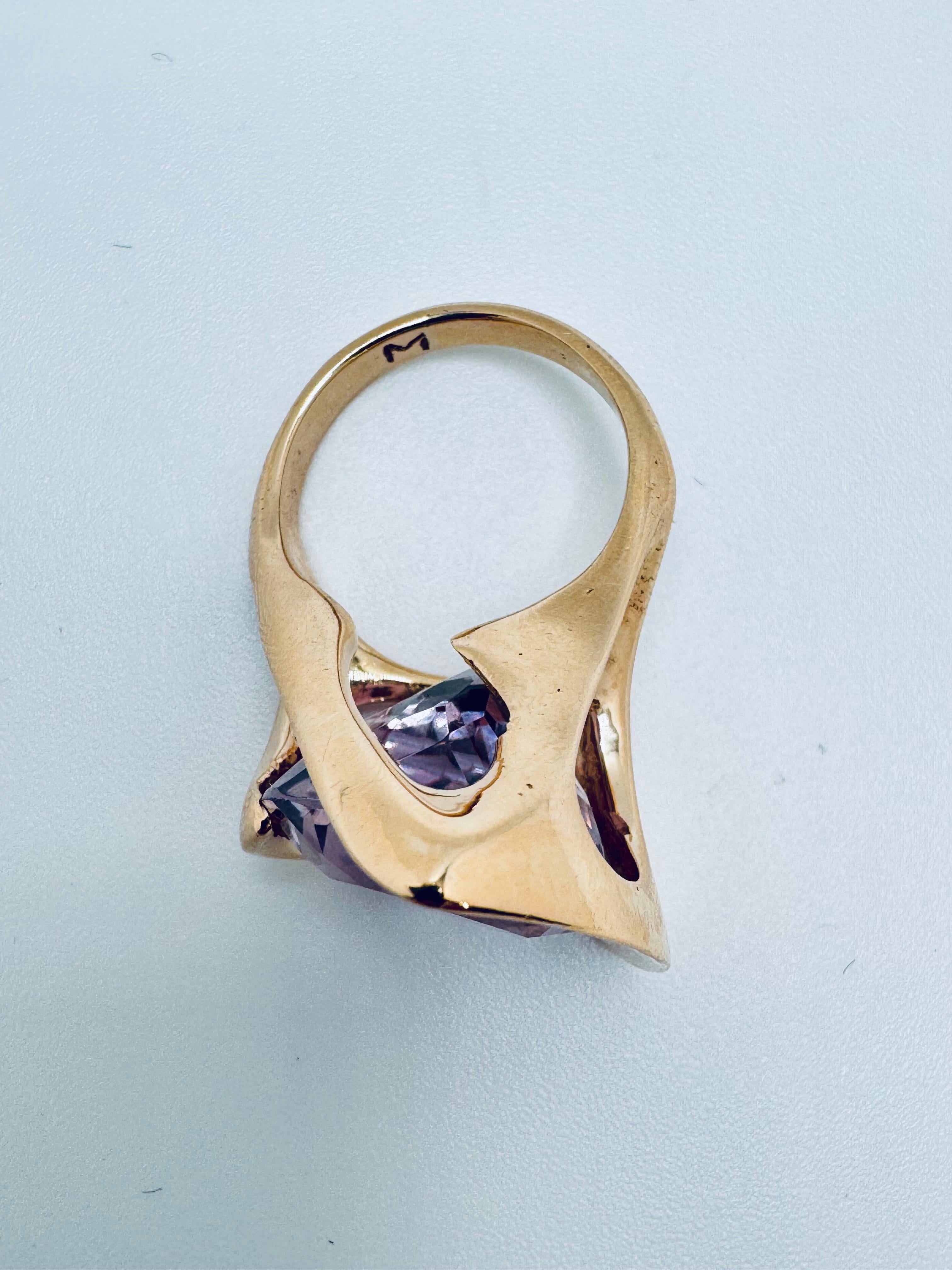 Bague en or jaune 14K Morganite - pierre ronde à facettes de 15mm Bon état - En vente à Palm Desert, CA