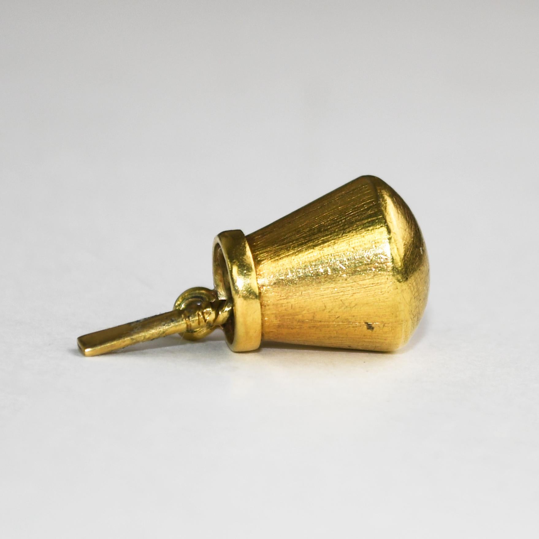 14K Yellow Gold Mortar Pestle Charm Pendant 7.2g For Sale 1