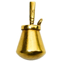 Colgante amuleto de mortero de oro amarillo de 14 quilates 7,2 g