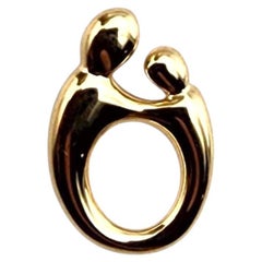 14K Yellow Gold Mother and Child Pendant #22378
