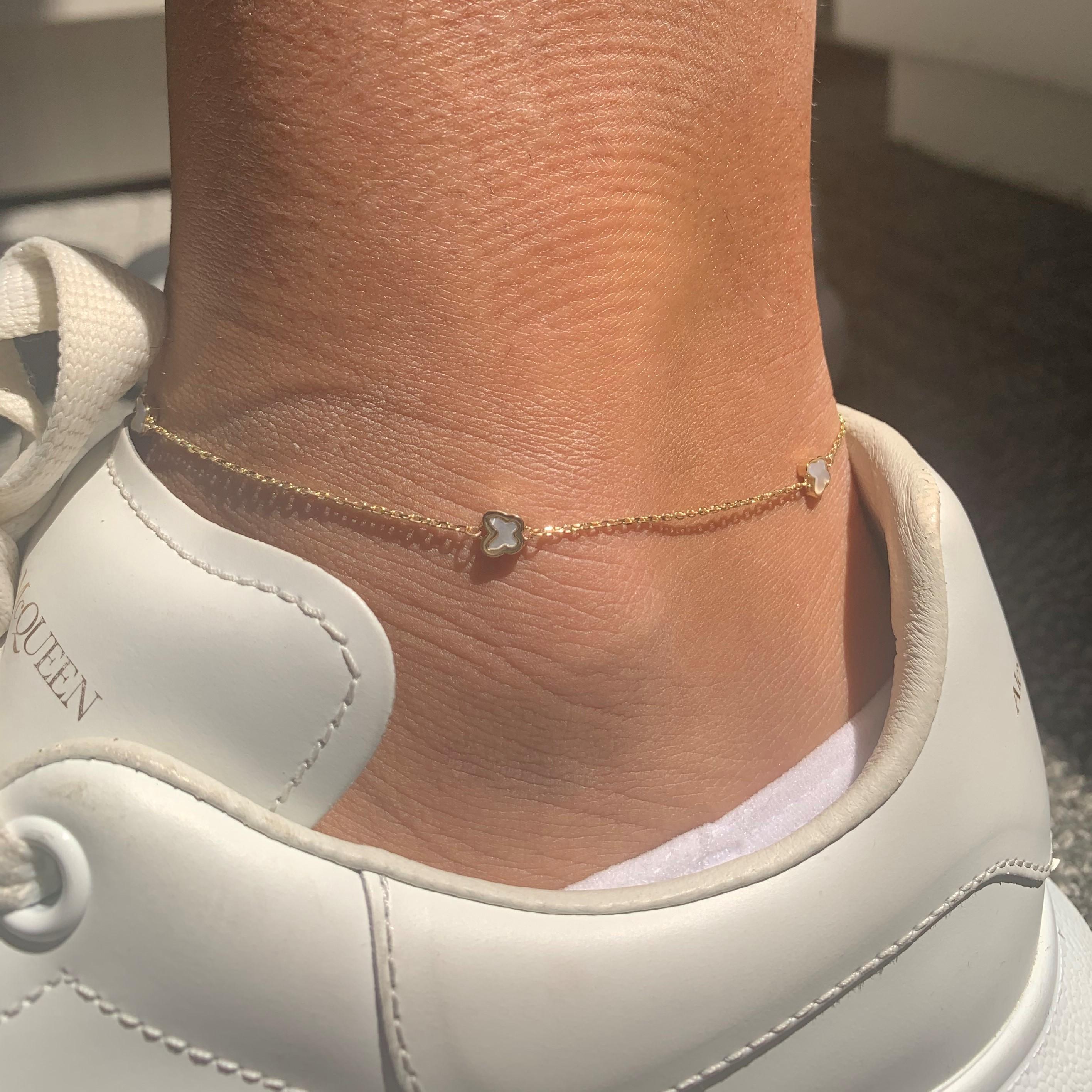 Station Mother of Pearl Butterfly Anklet: This Simple & Beautiful Rope Chain anklet is measured 9-10