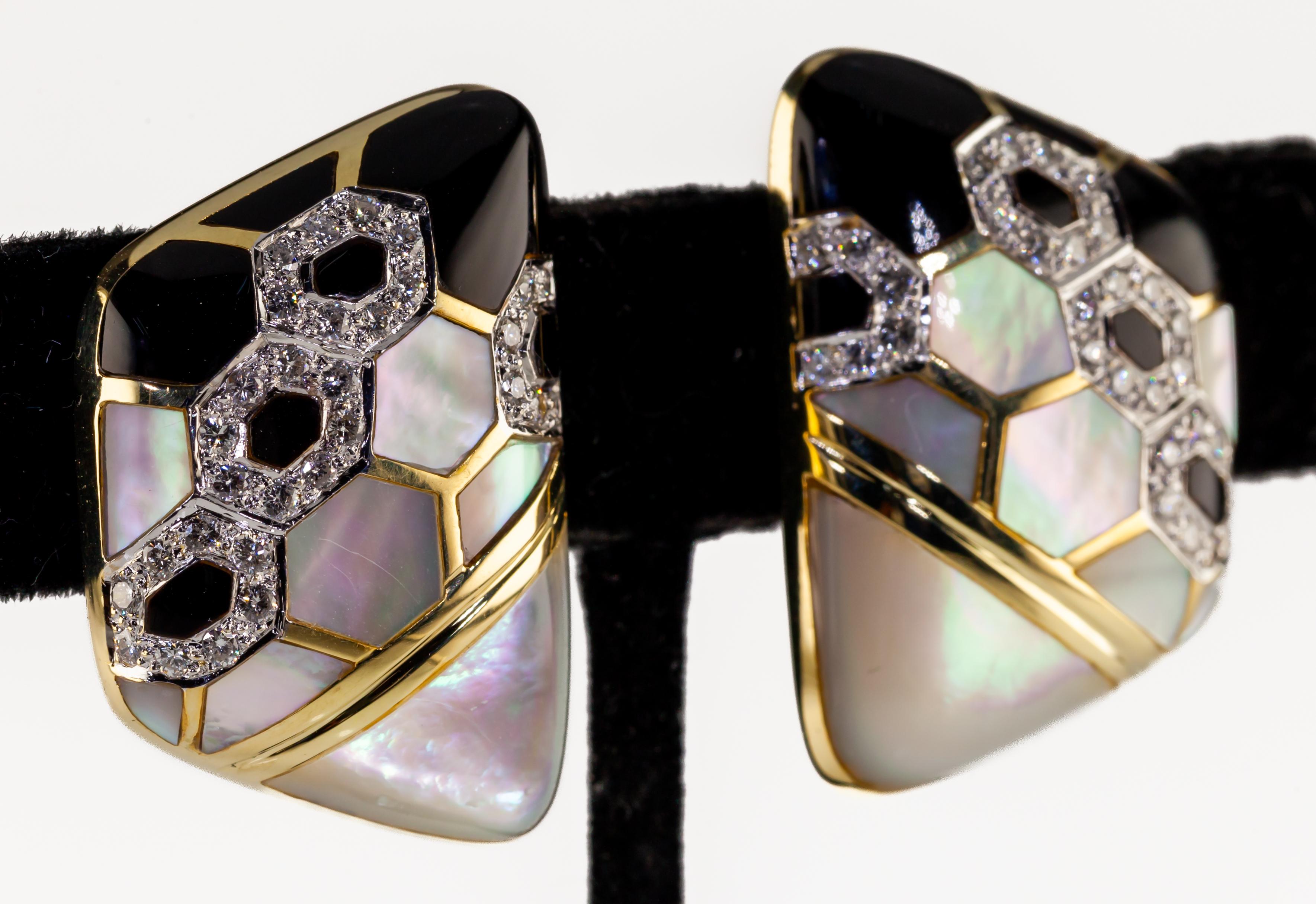 14k Yellow Gold Mother of Pearl, Onyx, and Diamond Ring and Earring Set For Sale 1