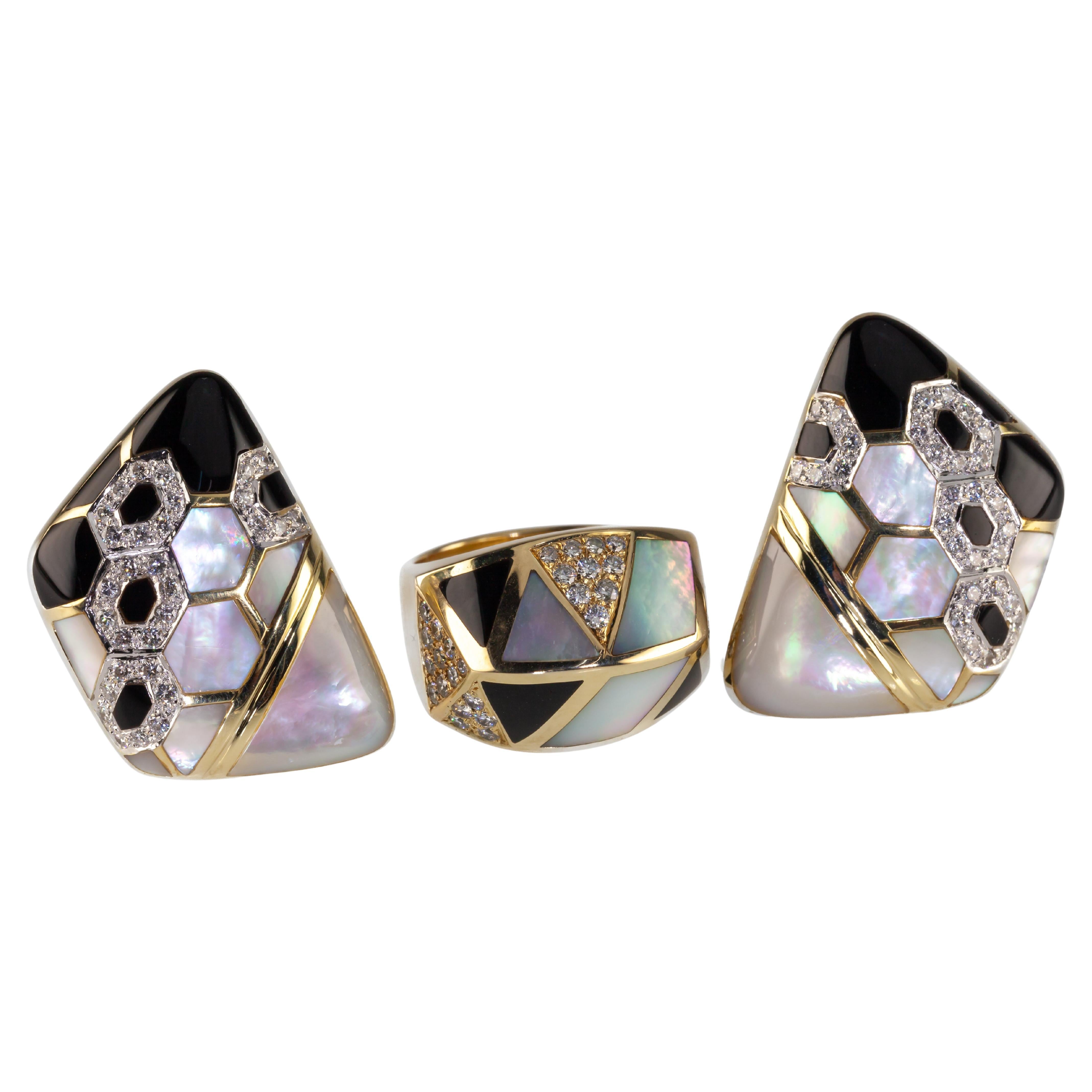 14k Yellow Gold Mother of Pearl, Onyx, and Diamond Ring and Earring Set For Sale
