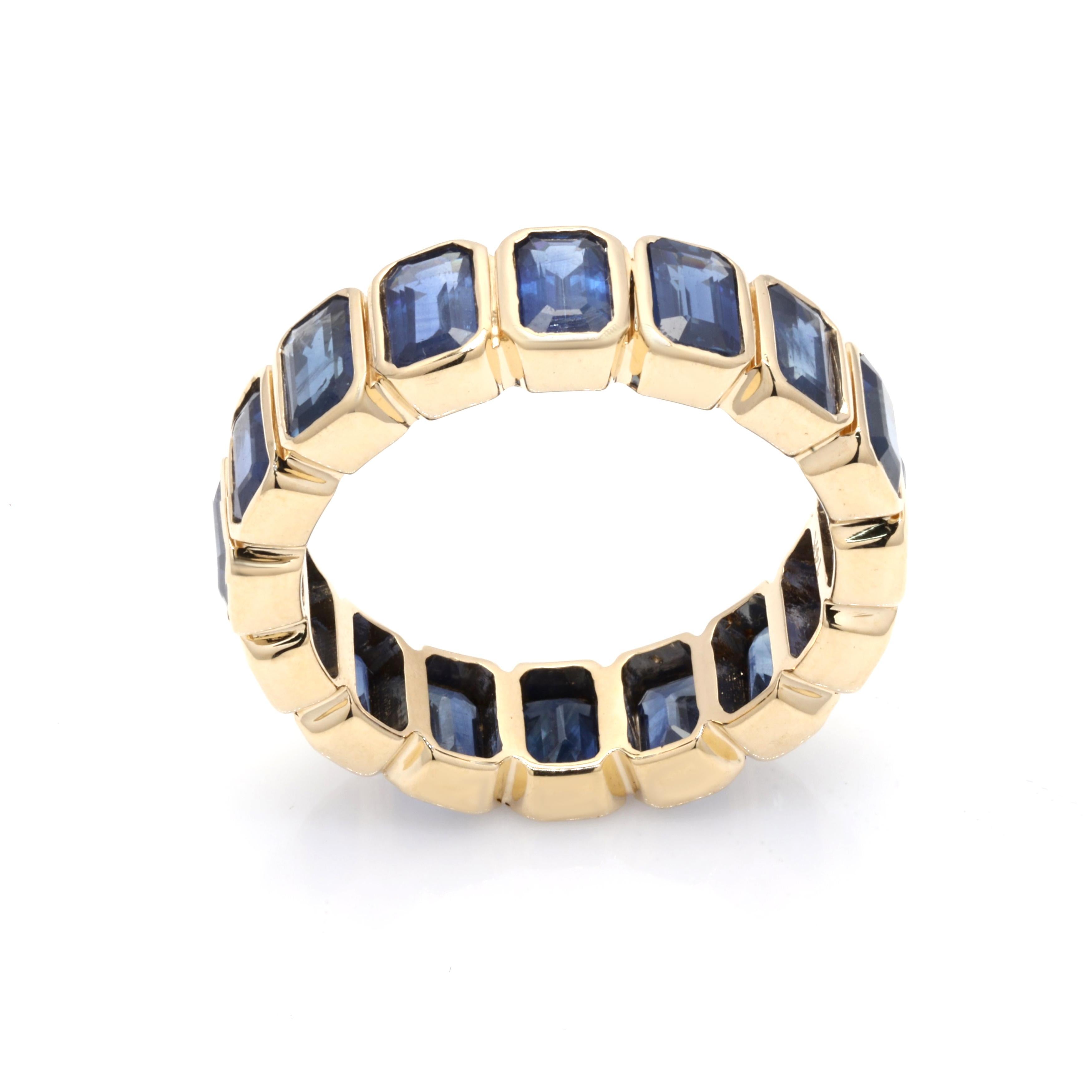 For Sale:  14K Yellow Gold Mounted 5.11 ct Blue Sapphire Eternity Band Ring Stacking Ring 7